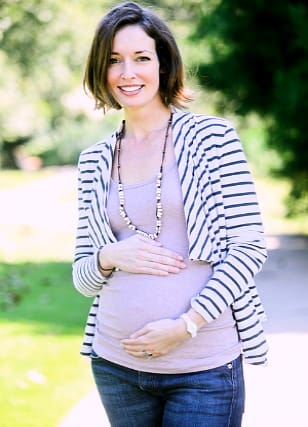 pregnant woman dressed in practical maternity clothes