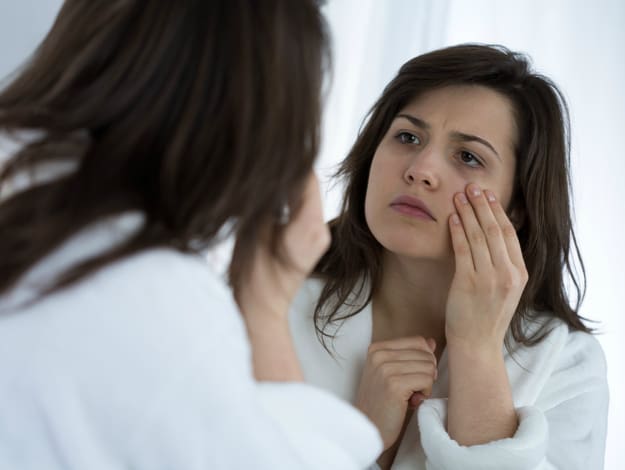 get our tips on common pregnancy skin issues!
